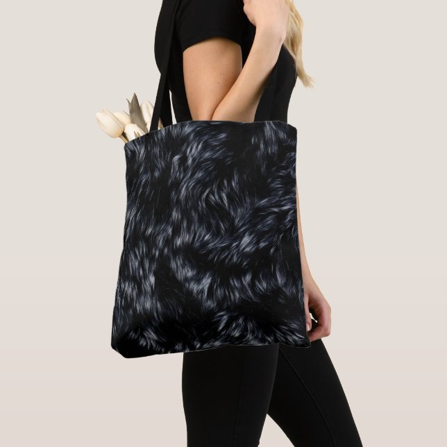 Fake Black Fur (Von Nahem)