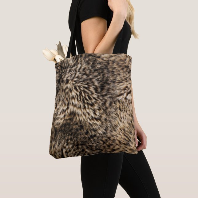 Fake Brown Fur (Von Nahem)