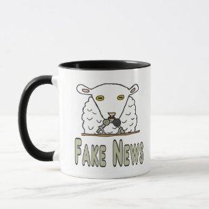Fake News Tasse