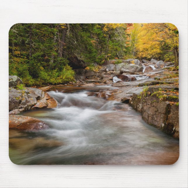 Fall bei Jefferson Brook, New Hampshire Mousepad (Vorne)