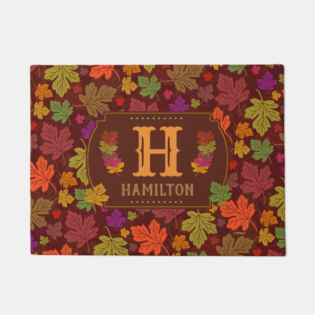 Fall-Blatt-mit Monogramm bunter personalisierter Fußmatte (Vorderseite)
