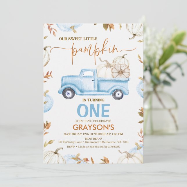 Fall Blue Pumpkin Truck Little Pumpkin Birthday Einladung (Stehend Vorderseite)