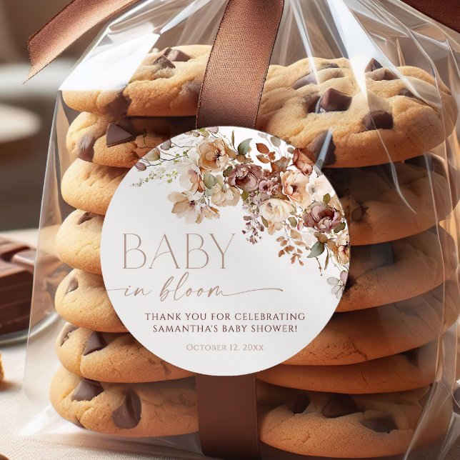 Fall Blumenbraun-neutrales Baby in Blütendusche Runder Aufkleber (Von Creator hochgeladen)