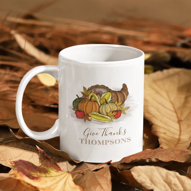 Fall Erntedank Cornucopia Personalisiert Kaffeetasse (Give thanks watercolor cornucopia.)