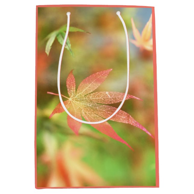 Fall Filigree Geschenktasche Mittlere Geschenktüte (Vorderseite)