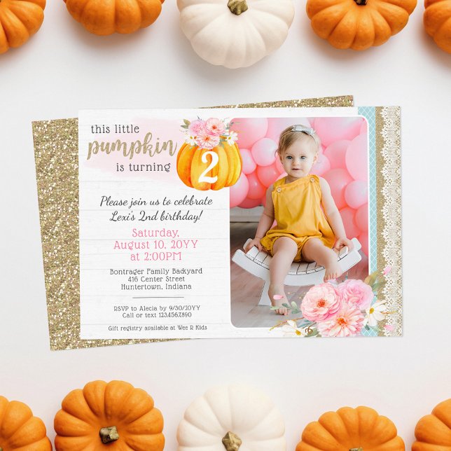 Fall Floral Pumpkin Girl's Custom Birthday Foto Einladung (Von Creator hochgeladen)