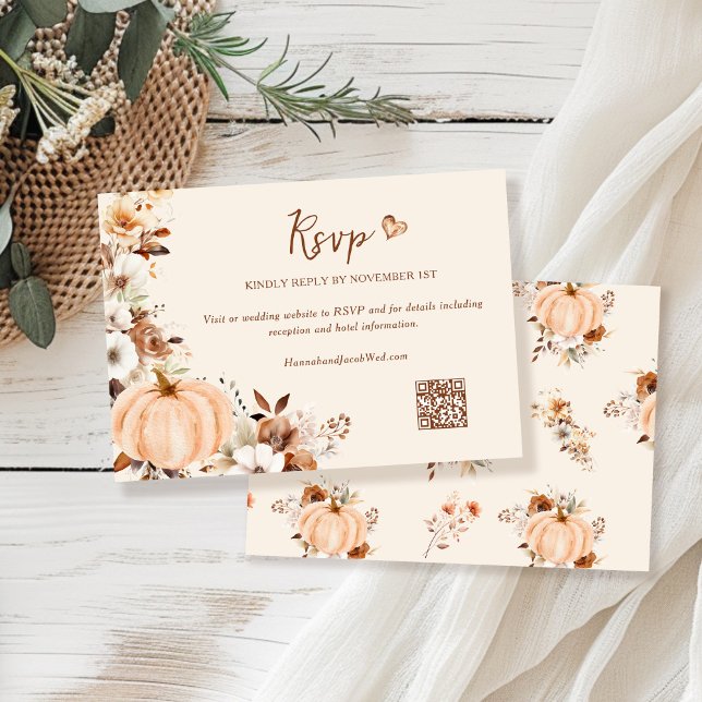 Fall Floral Pumpkin Wedding QR Code RSVP Karte (Von Creator hochgeladen)