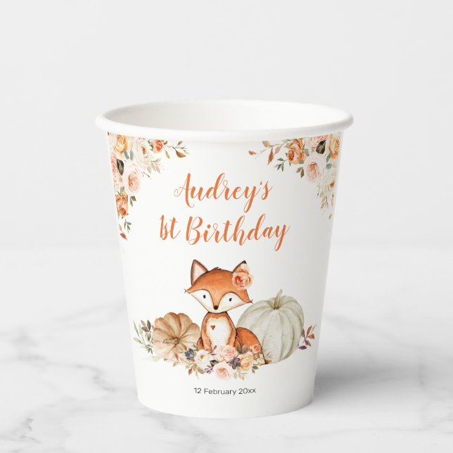 Fall Fox Sie ist eine wilde One Birthday Paper Cup Pappbecher (Vorderseite)
