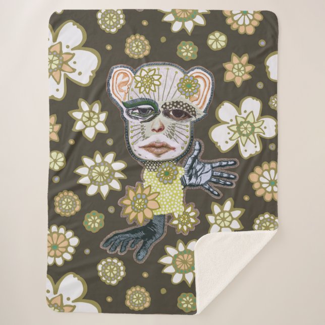 Fall Grüntöne Drollery Floral von Natalie Schorr Sherpadecke (Vorderseite)