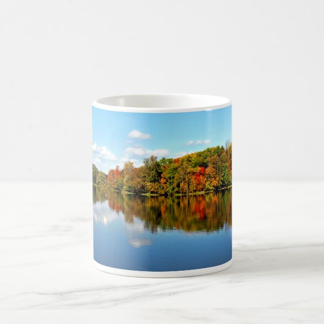 Fall-Landschaftsherbst-Farben Tasse (Mittel)