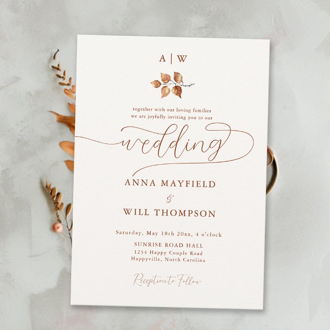 Fall Leaf Monogram Wappen Moderne Elegante Hochzei Einladung (Simple Fall Leaf Wedding Invitation Elegant Modern Calligraphy Couple Monograms Crest Feminine Soft)