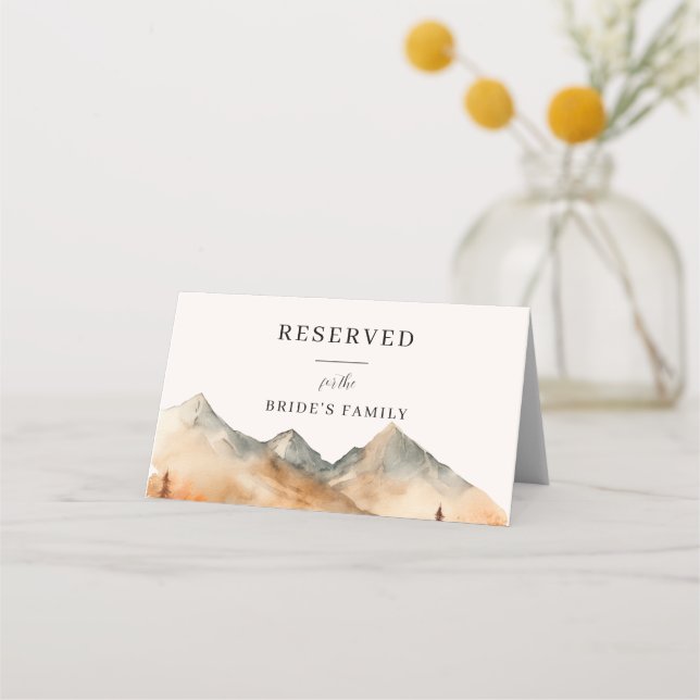 Fall Mountain Wedding Reservierte Seat Sign Platzkarte (Vorderseite)