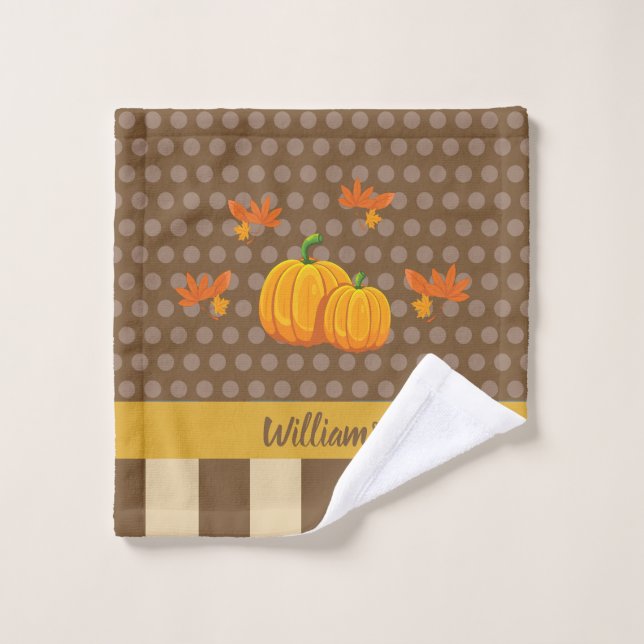 Fall Polka Dot Pumpkin mit Familienname Waschlappen (Waschlappen)