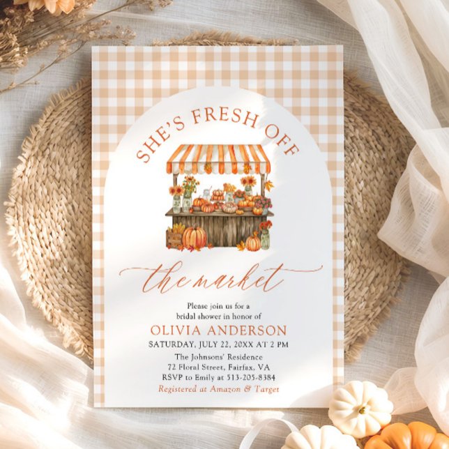 Fall Pumpkin Fresh off Market Brautparty Einladung (Arch Orange Gingham Fall Pumpkin Fresh Off the Market Bridal Shower Invitation)