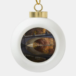 Fall Reflections im Vanderbilt Anwesen Keramik Kugel-Ornament