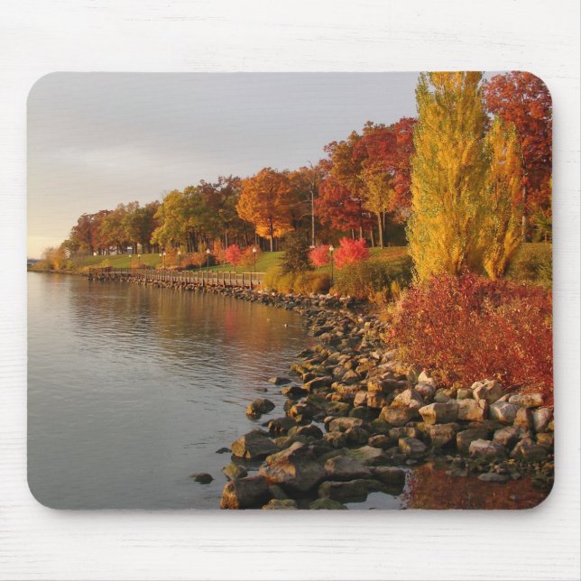 Fall-River Bank Mousepad (Vorne)