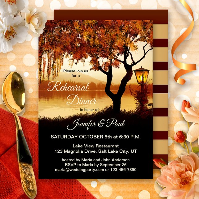 Fall Tree Lake View Probe Abendessen Einladung (Rehearsal Dinner invitation featuring a colorful autumn tree and festive lantern overlooking a lake)