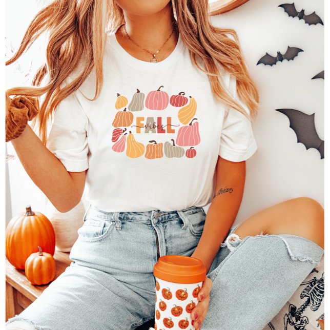 Fall Vibes Retro Pumpkins farbenfroh T-Shirt (Von Creator hochgeladen)