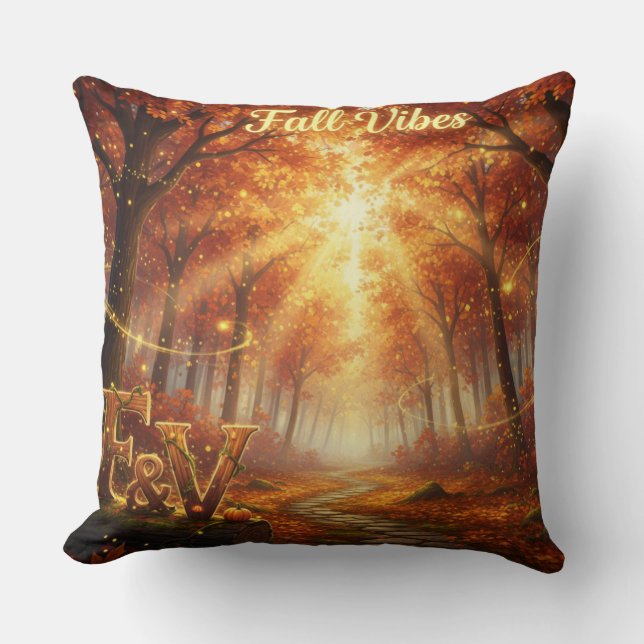 Fall Vibes Throw Pillow – Cozy Autumn Forest Kissen (Vorderseite)