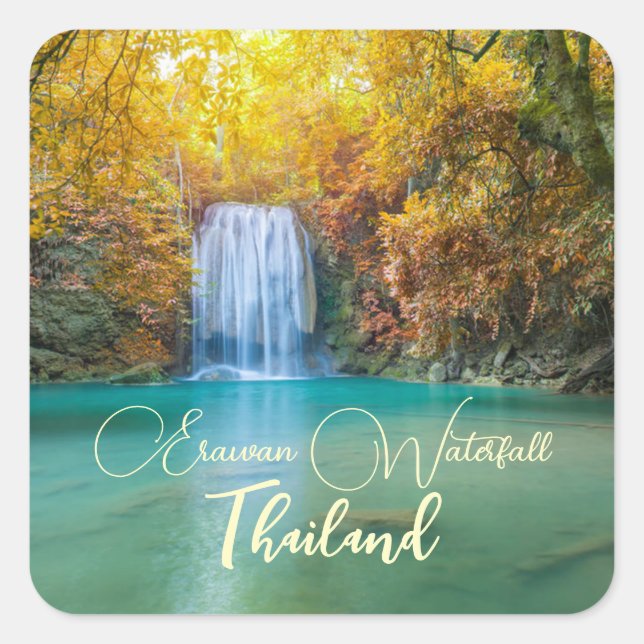 Fall View von Erawan Wasserfall Thailand Quadratischer Aufkleber (Vorderseite)