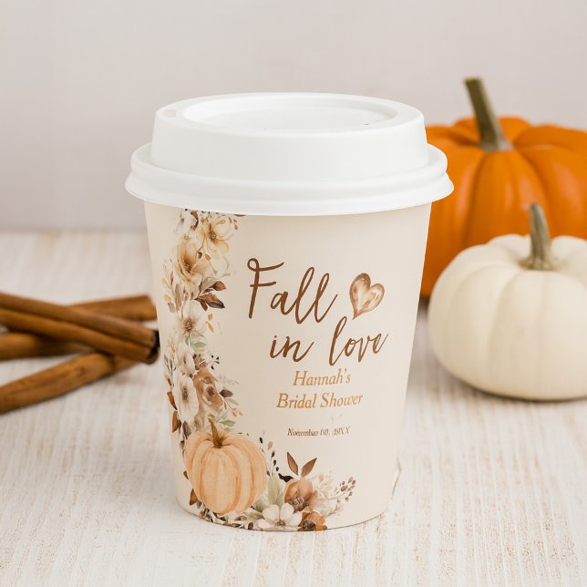 Fall von Liebe Pumpkin-Brautparty Pappbecher (Von Creator hochgeladen)