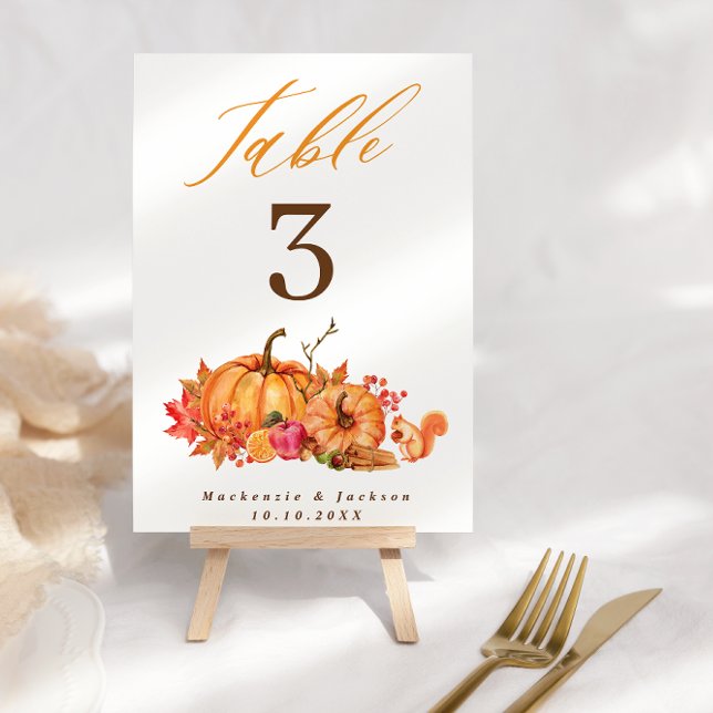 Fall Woodland Pumpkins & Squirrel Script Wedding Tischnummer (Von Creator hochgeladen)