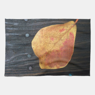 Fallen Leaf Handtuch
