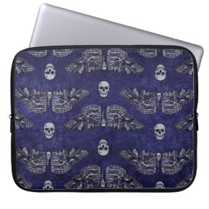 Fallend Totschlucht Moth and Skulls Laptopschutzhülle
