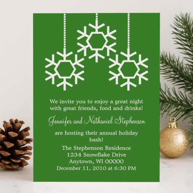 Fallende Snowflakes-Feier, Grüne Einladung (Green Falling Snowflakes Holiday Party Invitation)