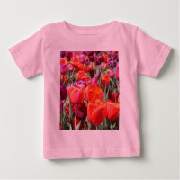 Fallende warme Tulpen