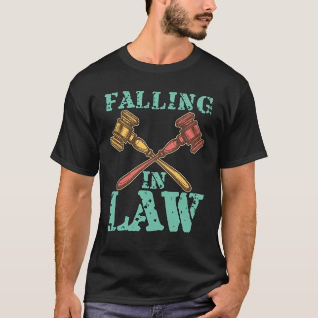 Falling In Law for Aspiring Lawyers and Law Studen T-Shirt (Vorderseite)