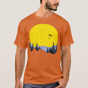 Fallschirmspringen im Gebirge T-Shirt