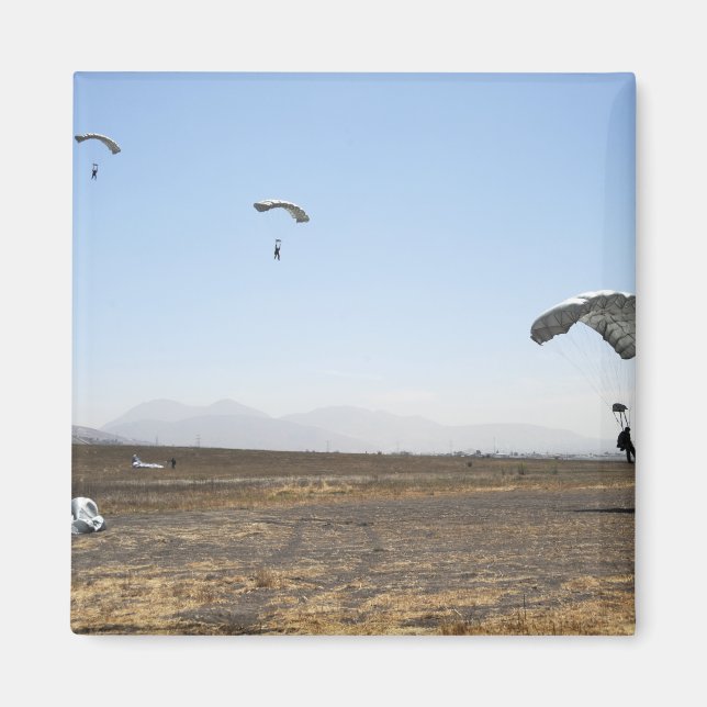 Fallschirmspringer Magnet (Vorne)