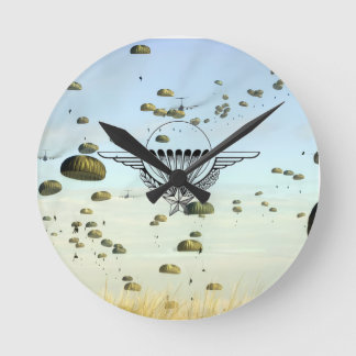 Fallschirmspringer-Uhr Runde Wanduhr