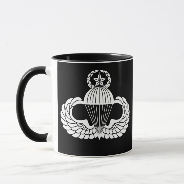 Fallschirmspringerabzeichen, Meister Tasse (Links)