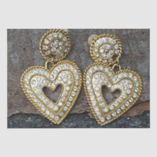 Falsche Gold-Diamant-Ohrringe in Herzform Seidenpapier