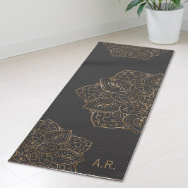 Falsche Goldfolie auf dunkelgrauem Mandala mit Ini Yogamatte