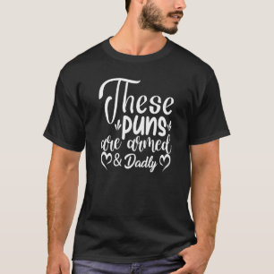 Familie 365 Vatertag Witz Diese Punnen sind bewaff T-Shirt