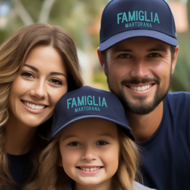Familien (Familie) personalisiert bestickte Kappe (Famiglia (Italian for family)
Personalized Last name
Embroidered Baseball Cap)