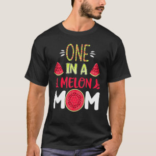 Familieneintritt in einer Melon-Mama Geburtstagspa T-Shirt
