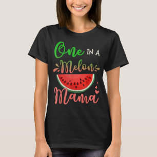 Familieneintritt in einer Melon Mama Geburtstagspa T-Shirt