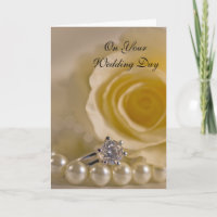 Familienfeiern mit weißer Rose, Ring und Perlen
