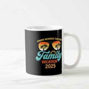 Familienkreuzfahrt 2025 passende Familienferien Kaffeetasse