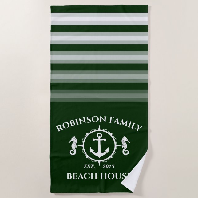 Familienname Beach House Seepferd Anchor Forest Strandtuch (Vorderseite)