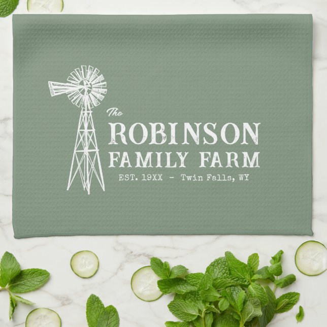 Familienname Farm Rustic Windmill Sage Green Geschirrtuch (Gefaltet)