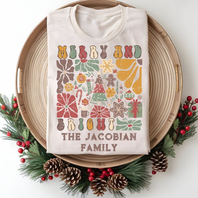 Familienname Jahr Wiedersehen Boho Floral Weihnach Tri-Blend Shirt (Von Creator hochgeladen)
