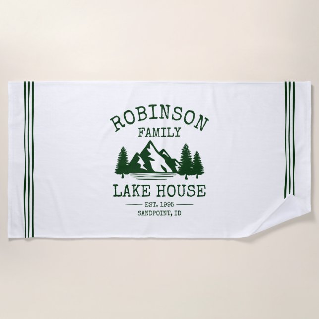 Familienname Lake House Forest Green Trees White Strandtuch (Vorderseite)