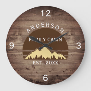 Familienname: Rustikale Retro-Bäume Große Wanduhr