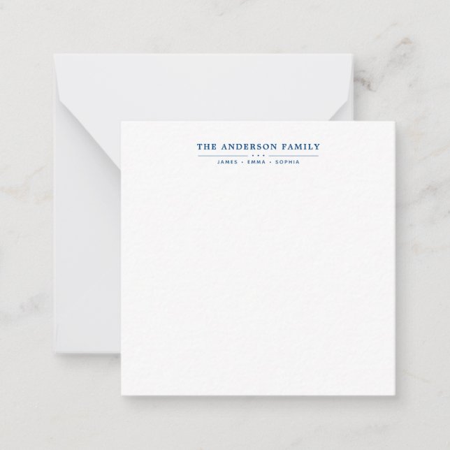 Familienname Skript Navy Blau Typografie Mitteilungskarte (Vorderseite)