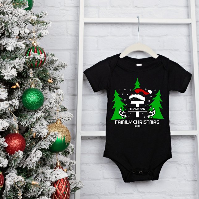 Familienname Weihnachtsmannmütze Weihnachten Baby Strampler (Von Creator hochgeladen)